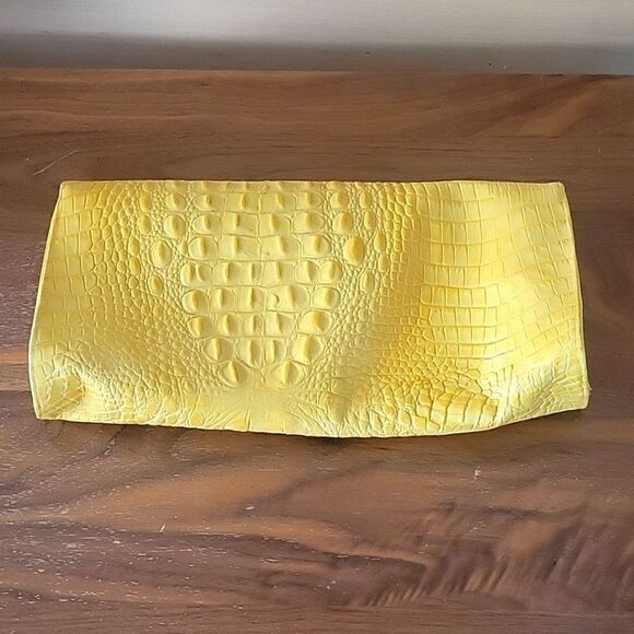 JJ Winters Hilary Yellow Large Celebrity Clutch Bag Hilary Duff Leather Croc - Picture 10 of 12